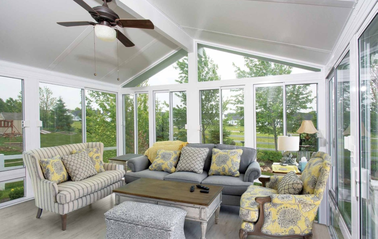 Comfortable sunroom retreat in Georgetown, TX
